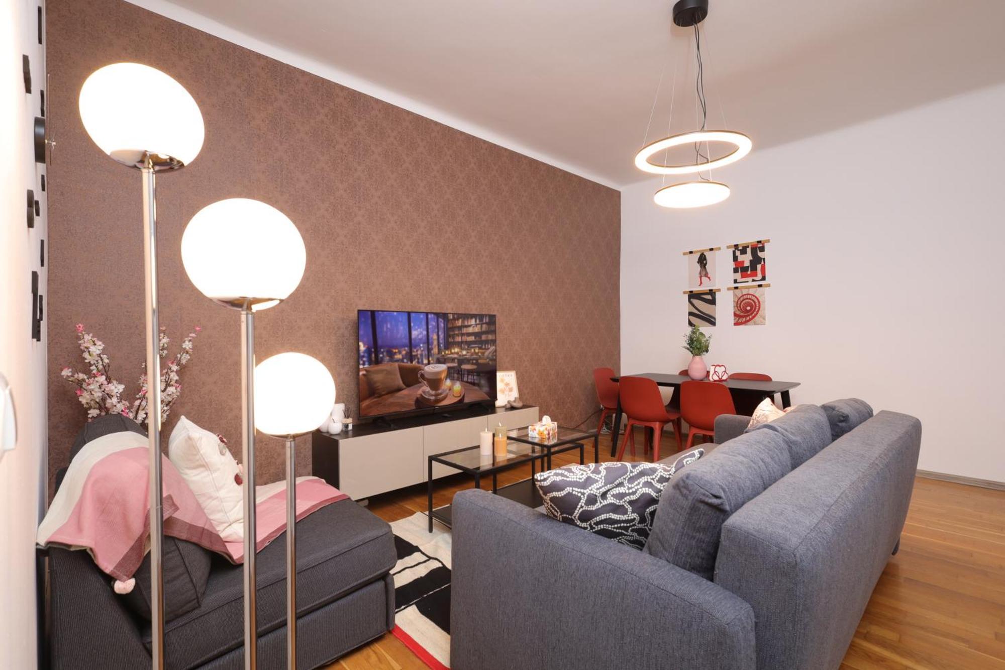 Ruby Holiday Home With Patio Wien Eksteriør bilde